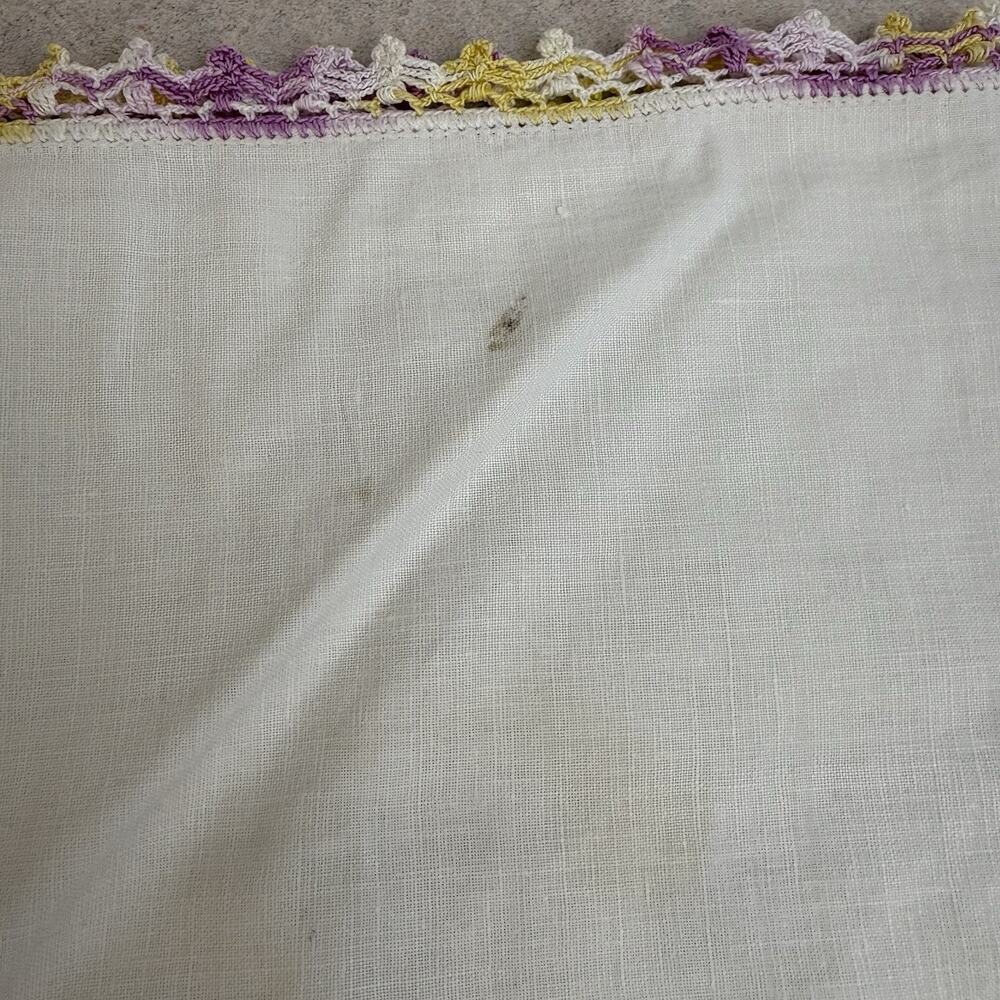 Vintage Lot of 2 Handpainted Hand Stitched Embrodered Table Runners Scarf - Picture 10 of 10